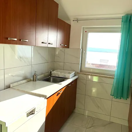 Апартаменты Prilaz Obali *